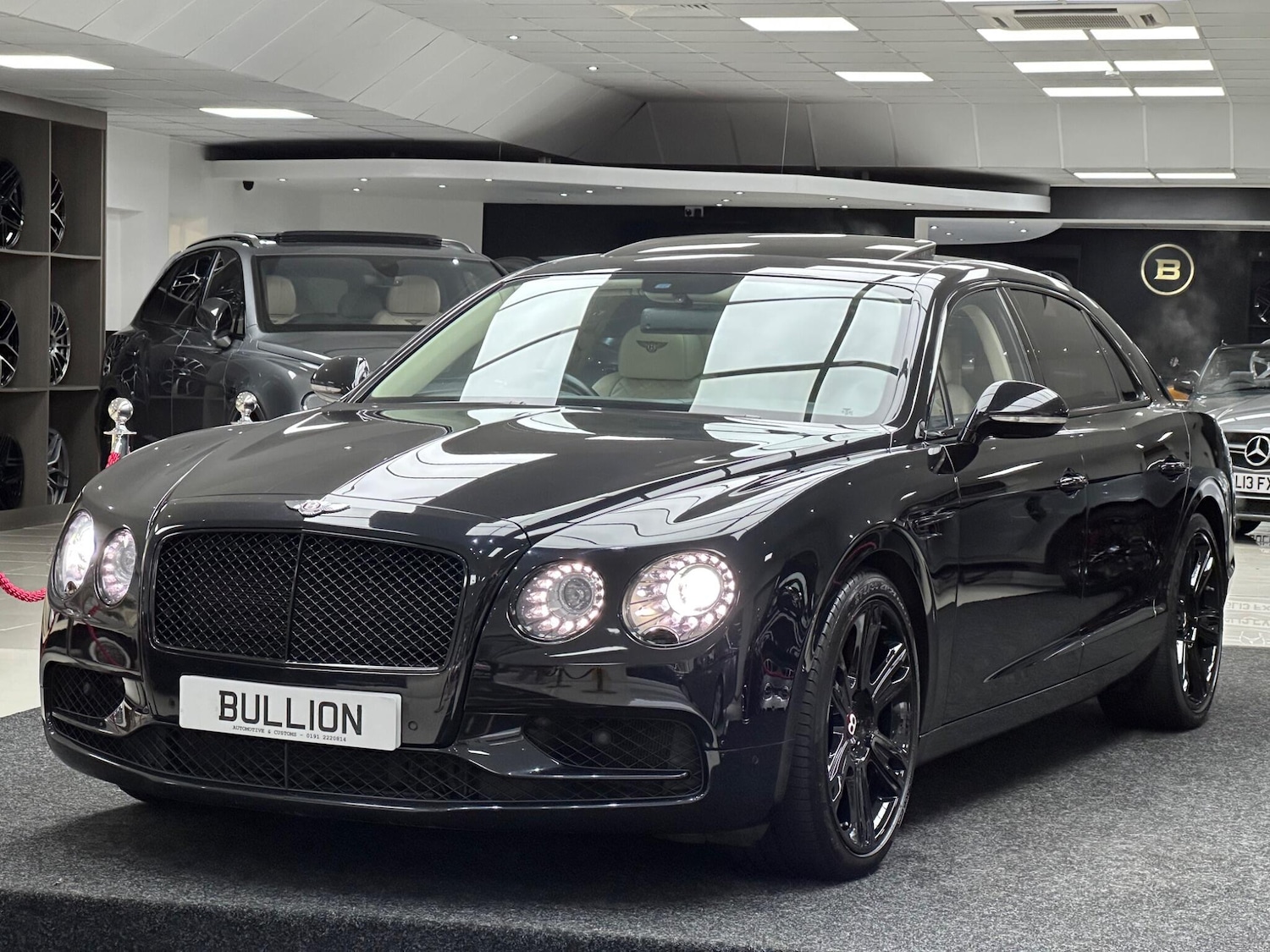 Used Bentley Flying Spur 2017 for sale - 76585149: Photo 2