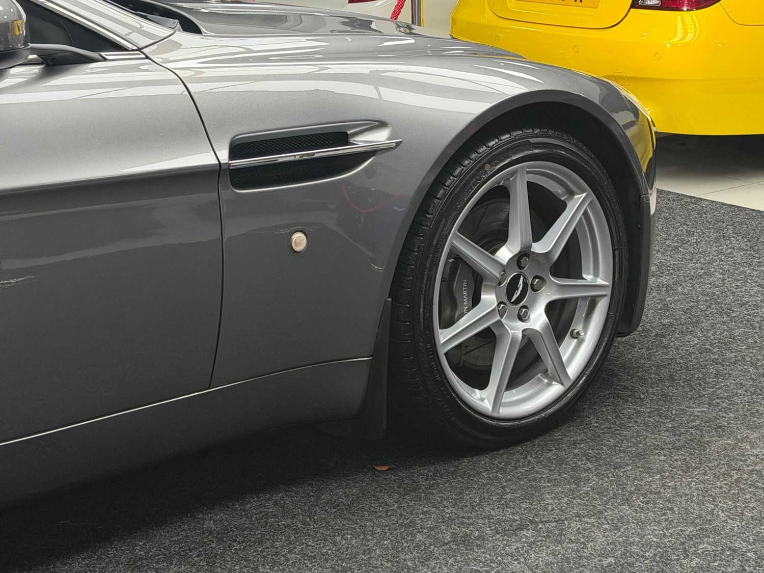 Used Aston Martin Vantage 2007 for sale - 77400592: Photo 22