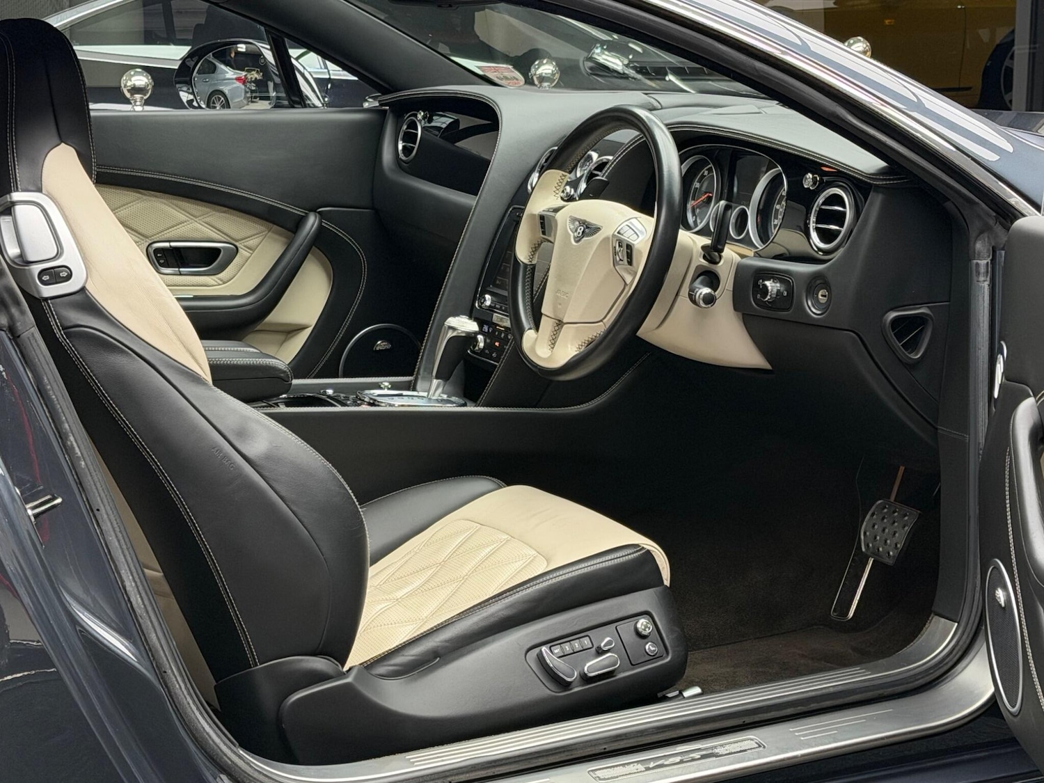 Used Bentley Continental 2014 for sale - 77229823: Photo 7