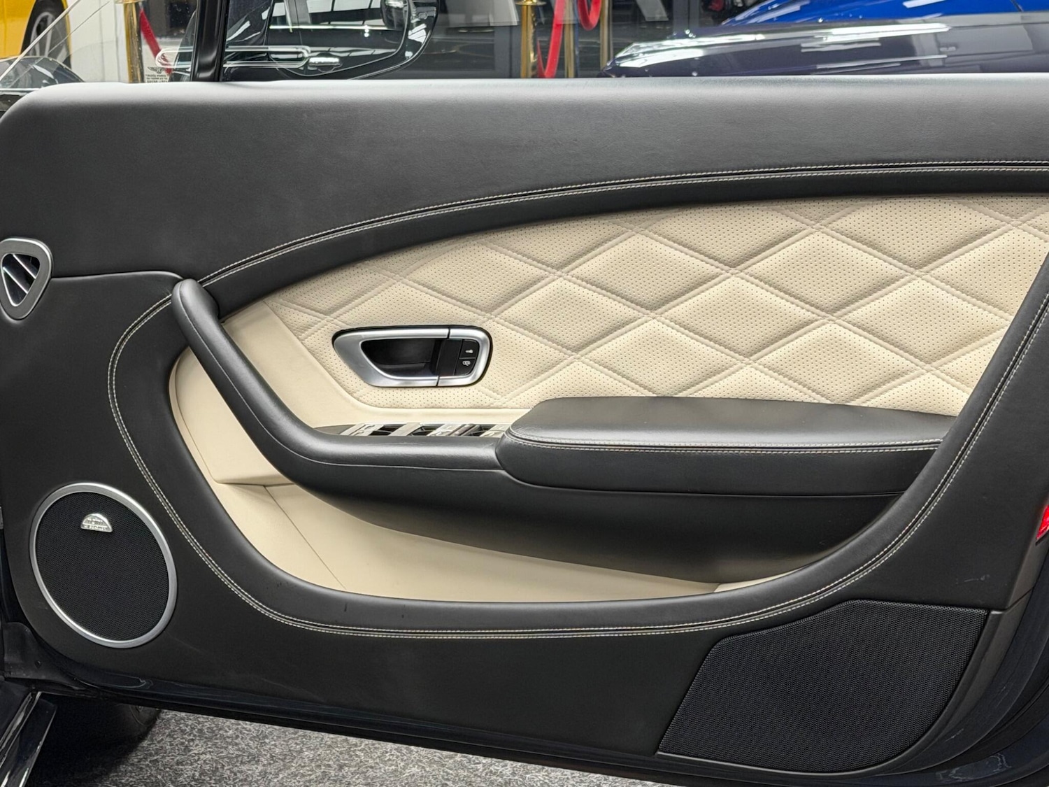 Used Bentley Continental 2014 for sale - 77229823: Photo 8