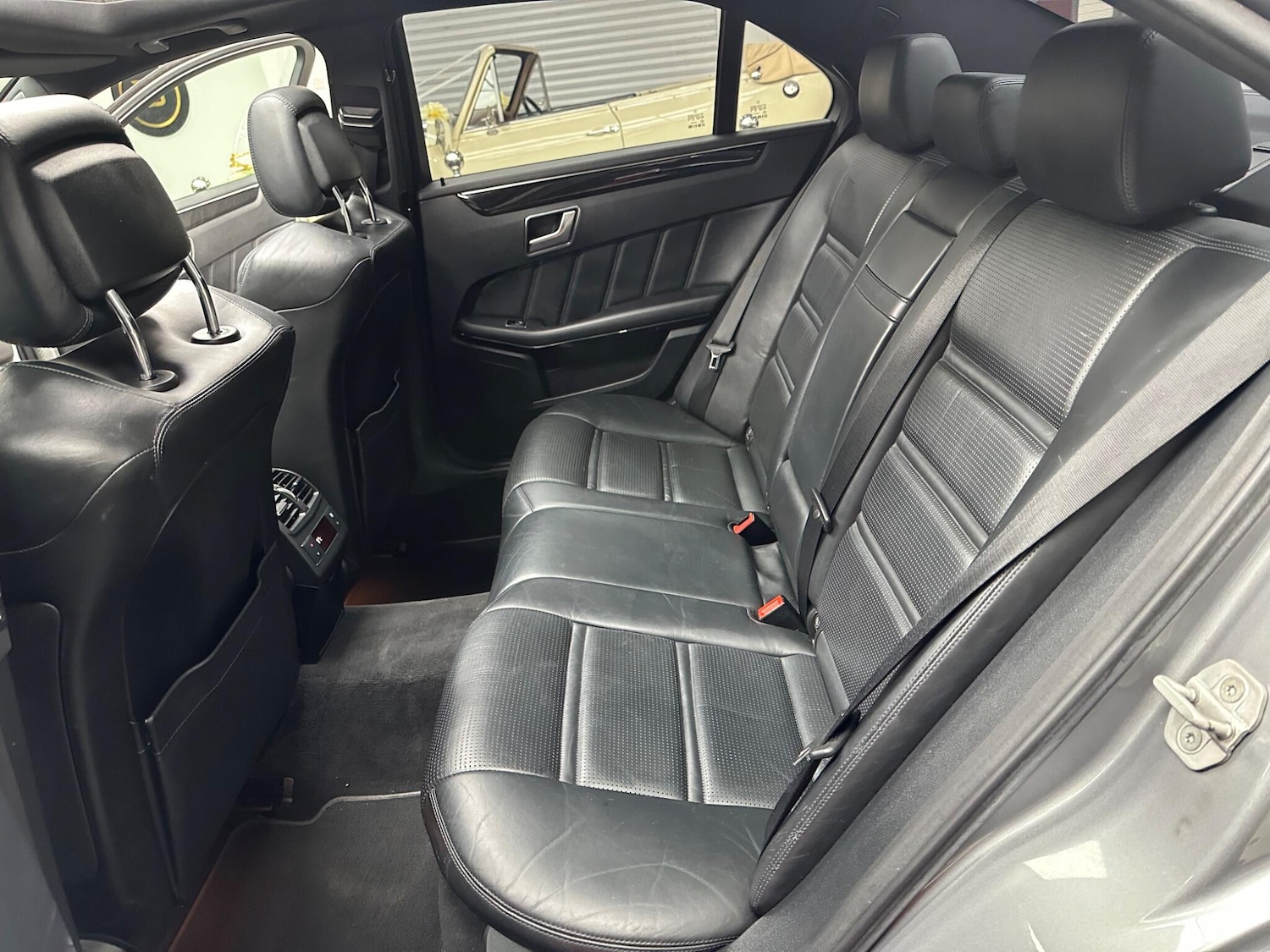 Used Mercedes-Benz E Class 2013 for sale - 76584920: Photo 14