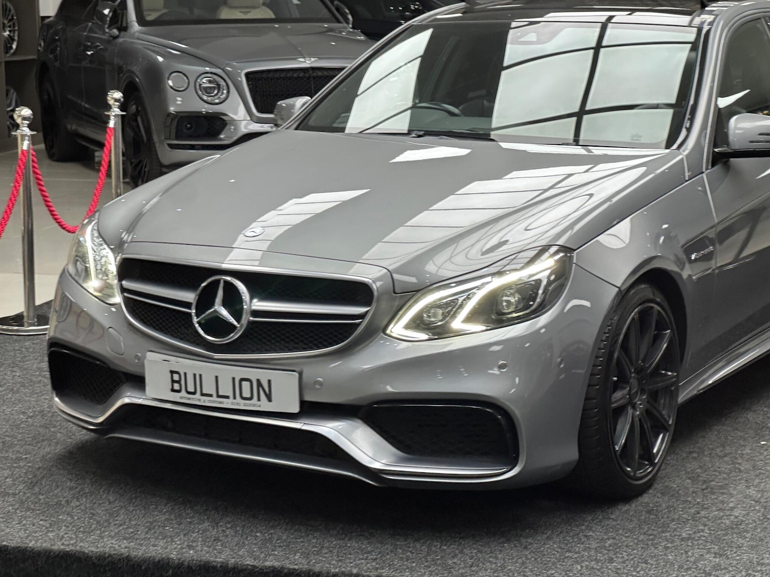 Used Mercedes-Benz E Class 2013 for sale - 76584920: Photo 19