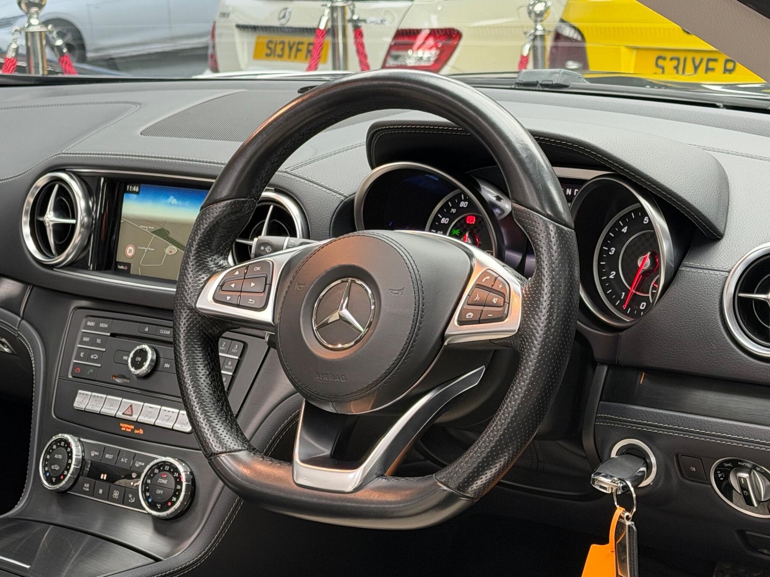 Used Mercedes-Benz SL for sale - 77425462: Photo 9