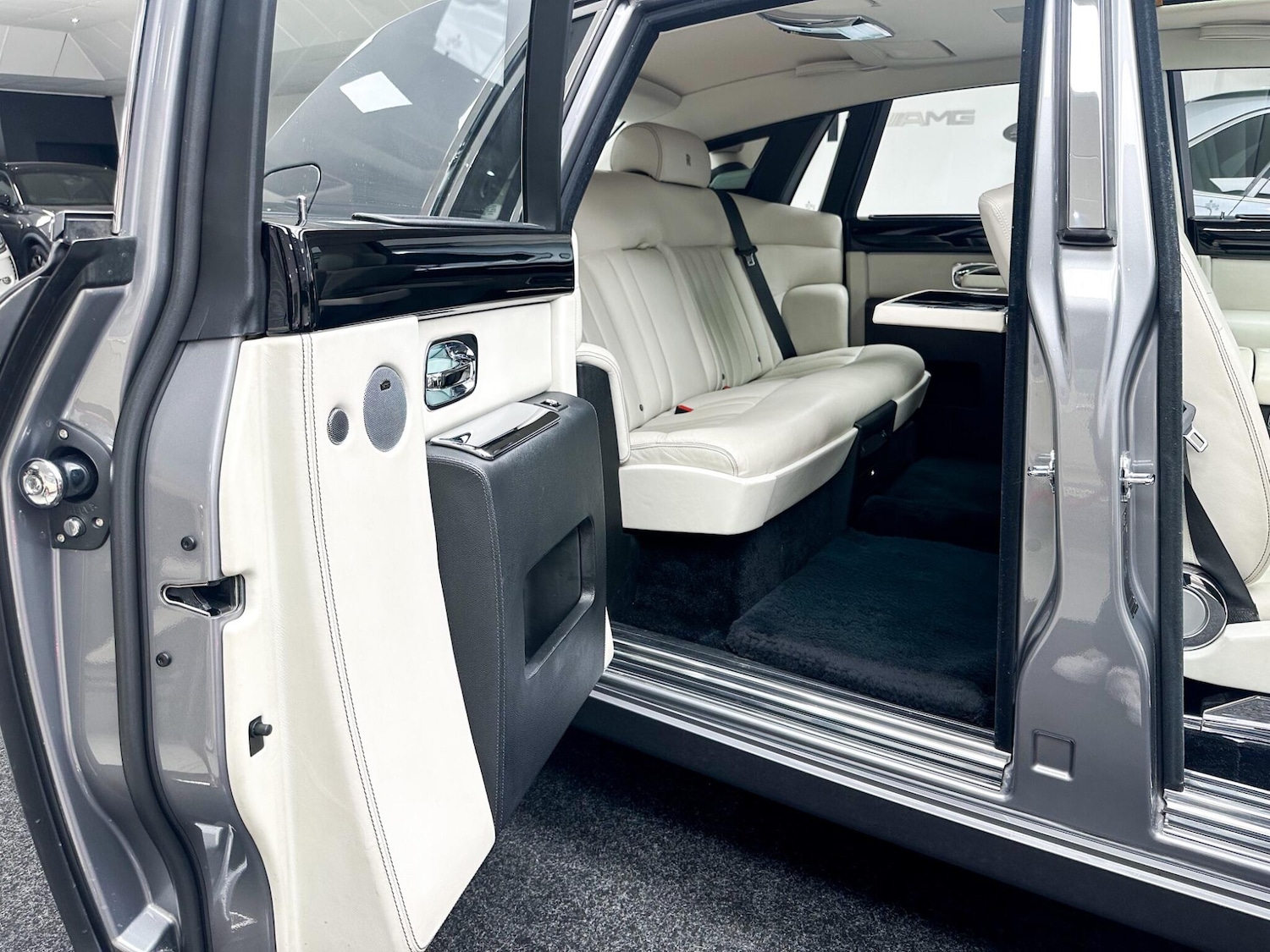 Used Rolls-Royce Phantom for sale - 76585489: Photo 11