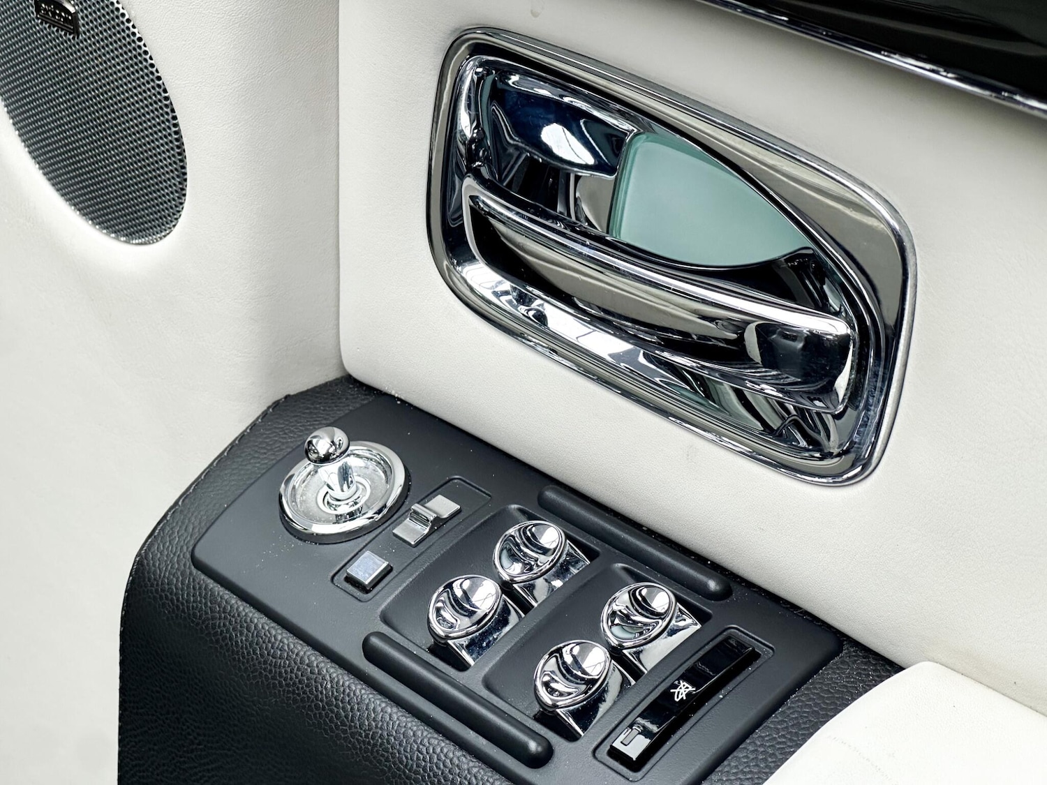 Used Rolls-Royce Phantom for sale - 76585489: Photo 28