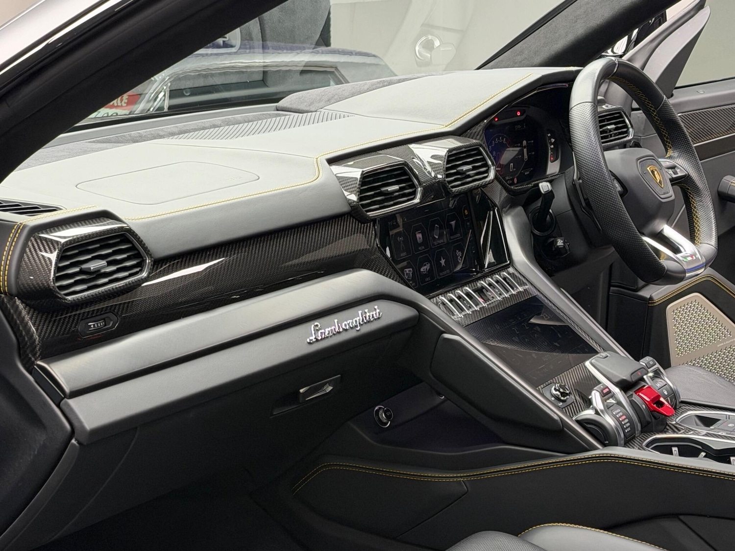 Used Lamborghini Urus 2022 for sale - 77523831: Photo 16