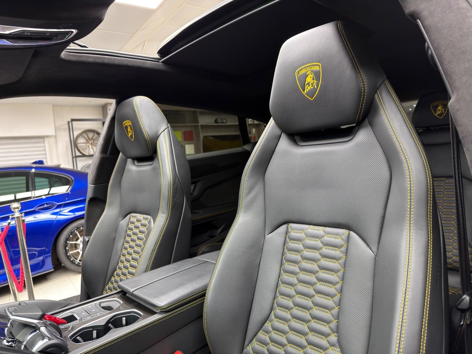 Used Lamborghini Urus 2022 for sale - 77523831: Photo 17