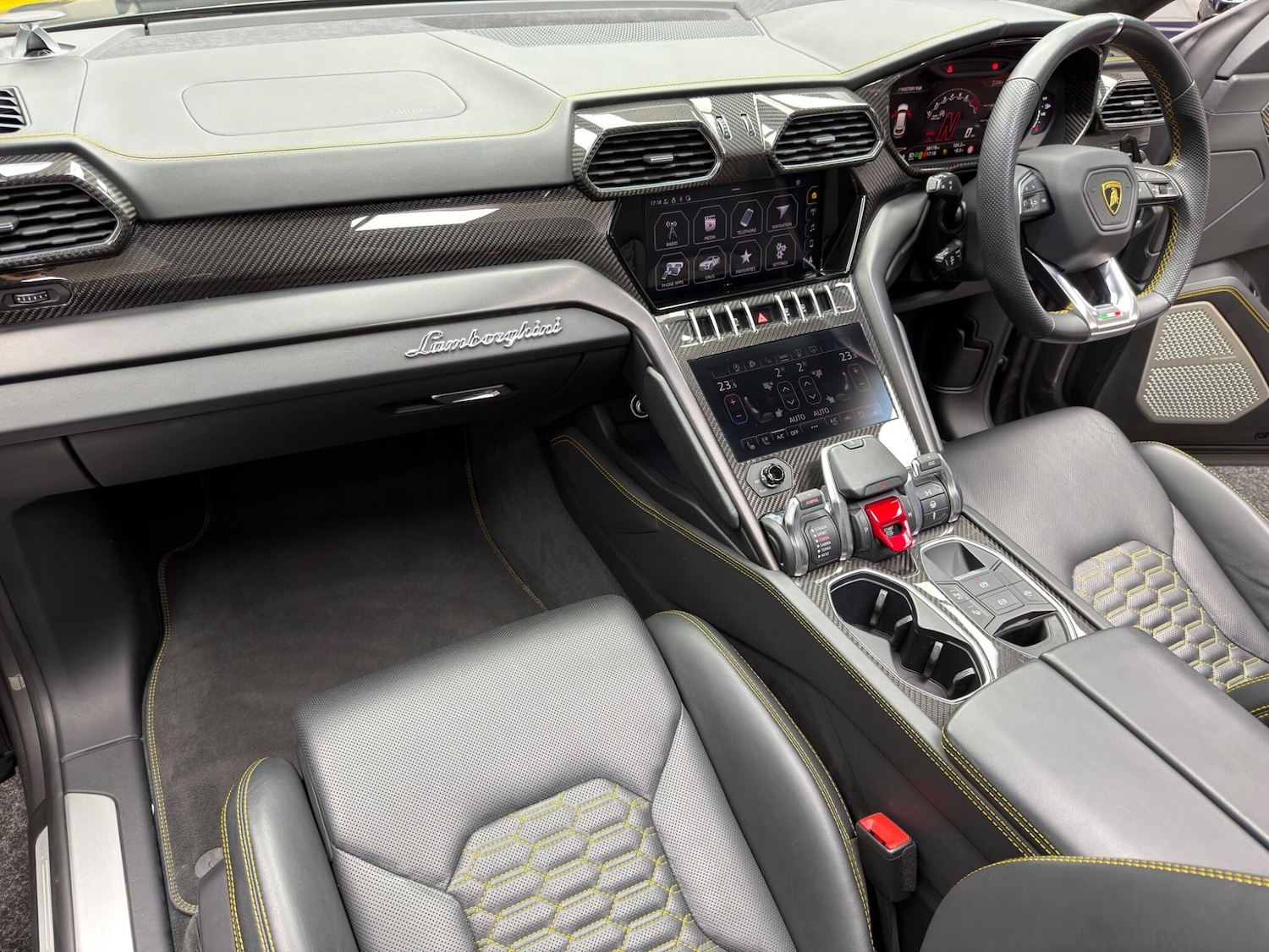 Used Lamborghini Urus 2022 for sale - 77523831: Photo 22