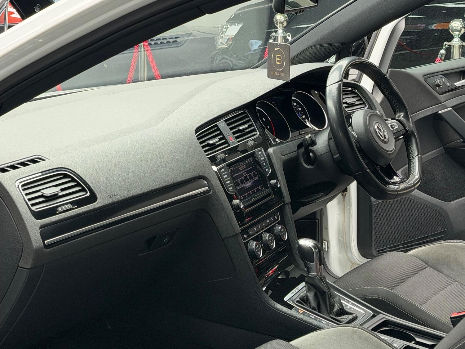 Used Volkswagen Golf 2014 for sale - 76850496: Photo 12