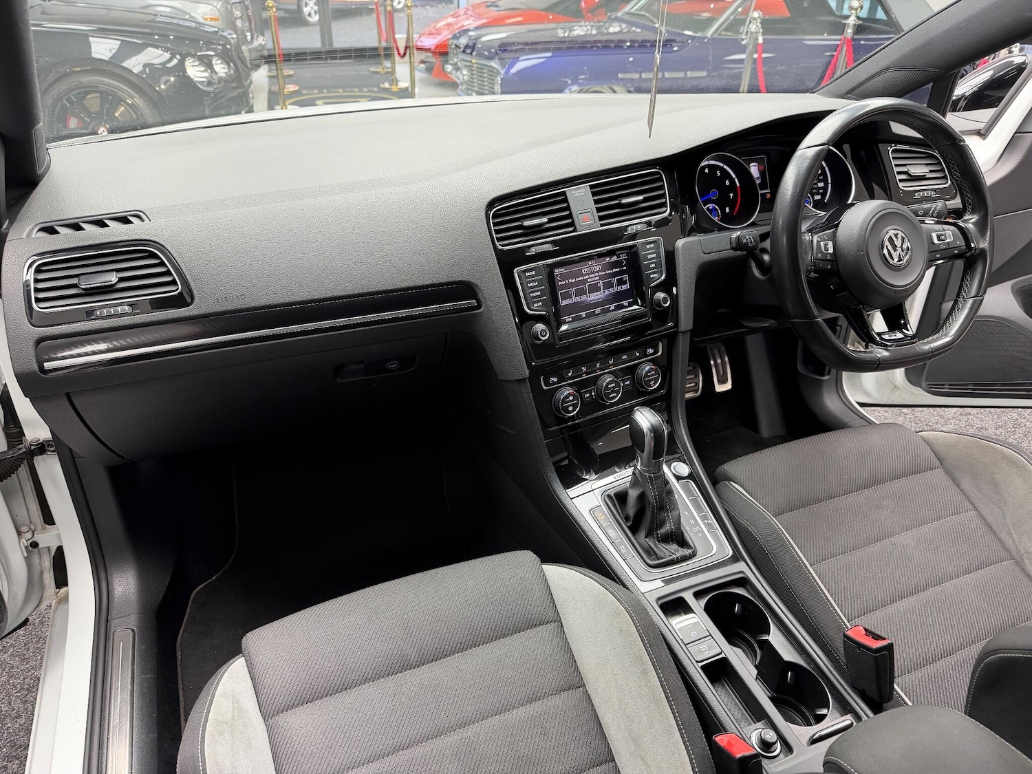 Used Volkswagen Golf 2014 for sale - 76850496: Photo 16