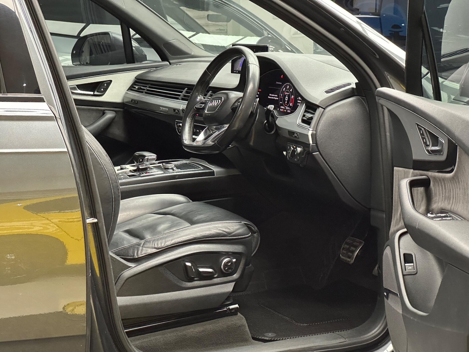 Used Audi SQ7 2018 for sale - 76824665: Photo 4