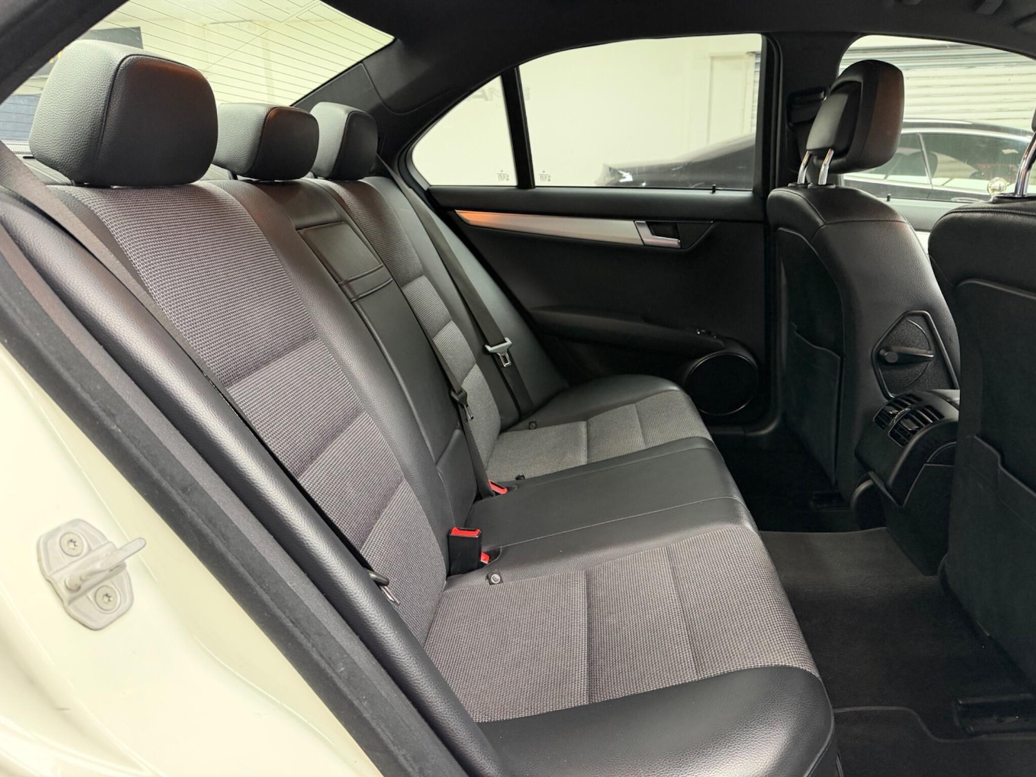 Used Mercedes-Benz C Class 2012 for sale - 77331493: Photo 11