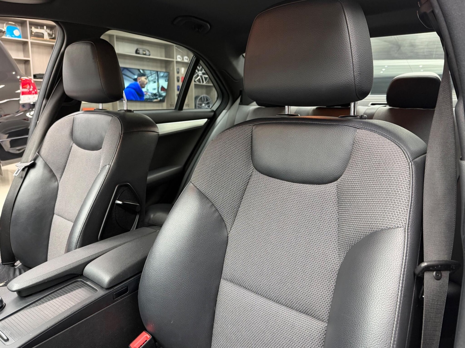 Used Mercedes-Benz C Class 2012 for sale - 77331493: Photo 13