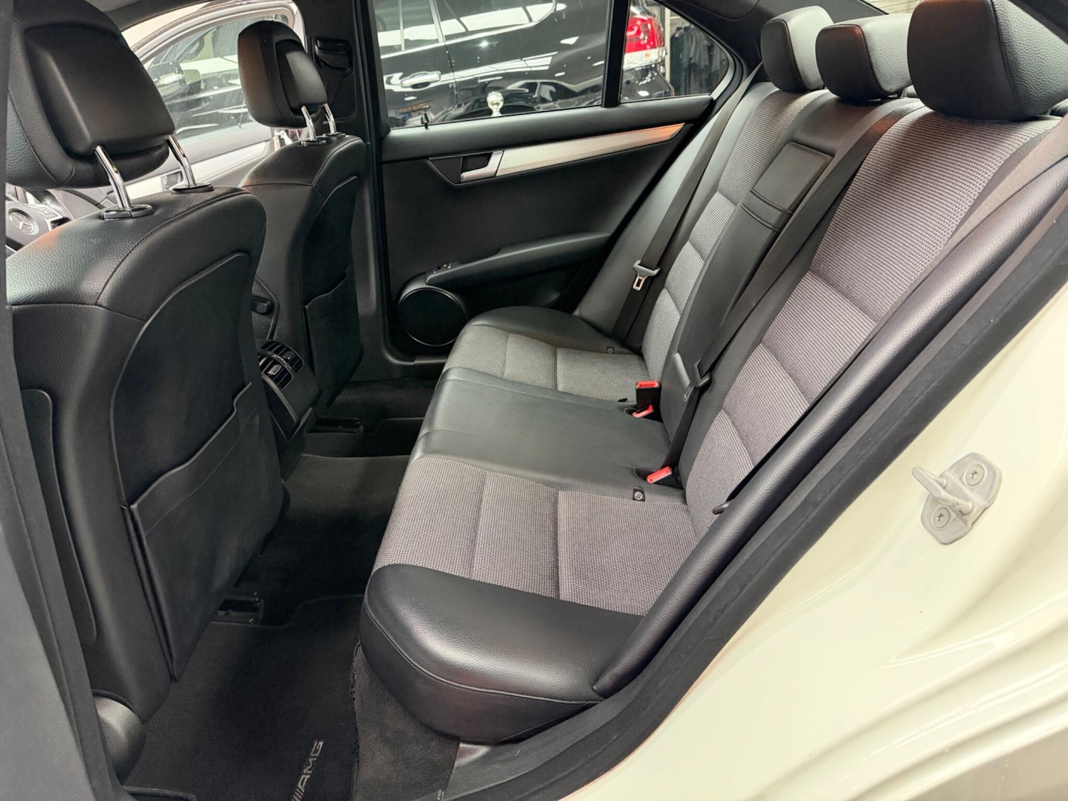 Used Mercedes-Benz C Class 2012 for sale - 77331493: Photo 14