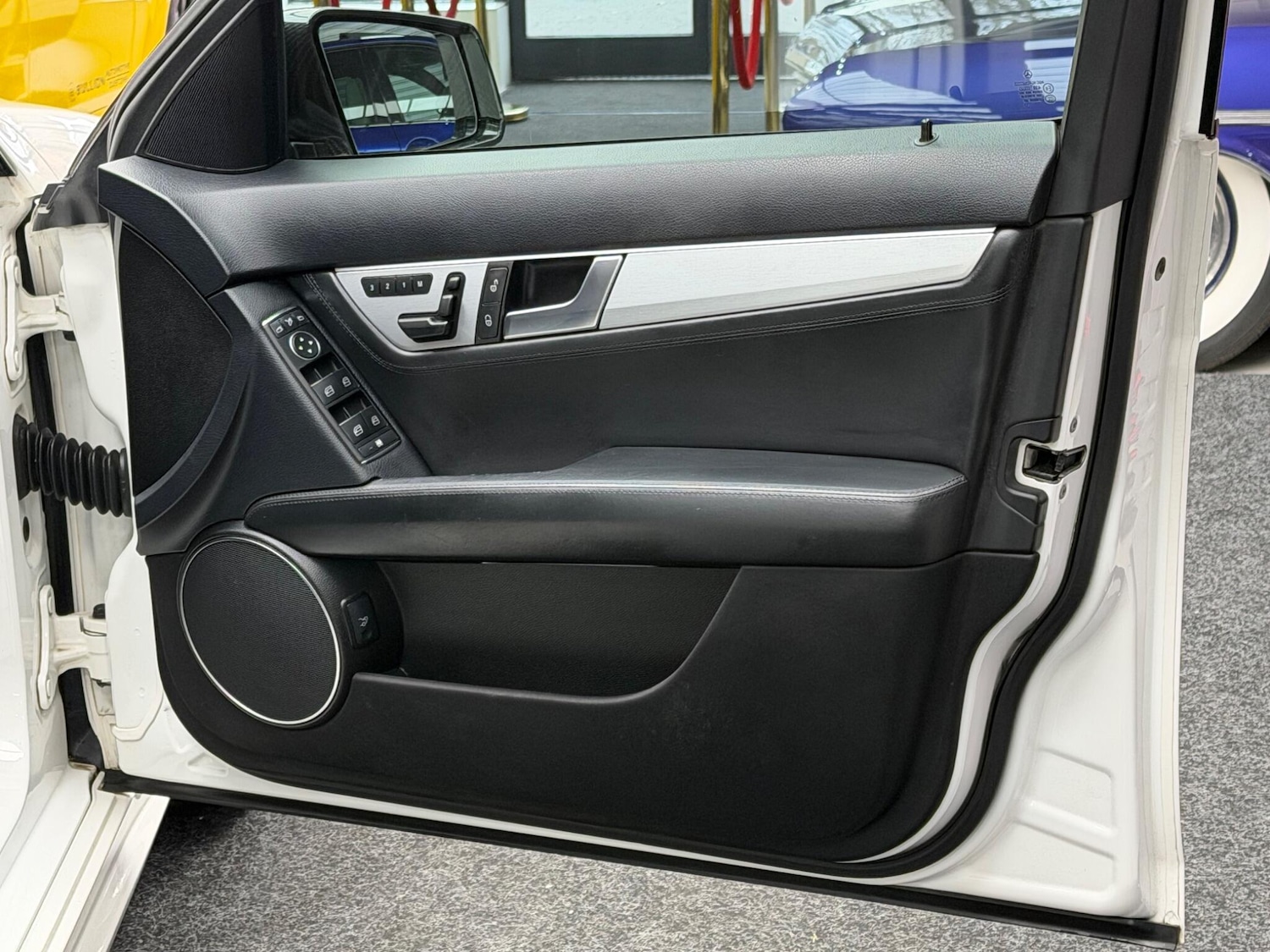 Used Mercedes-Benz C Class 2013 for sale - 77737816: Photo 8