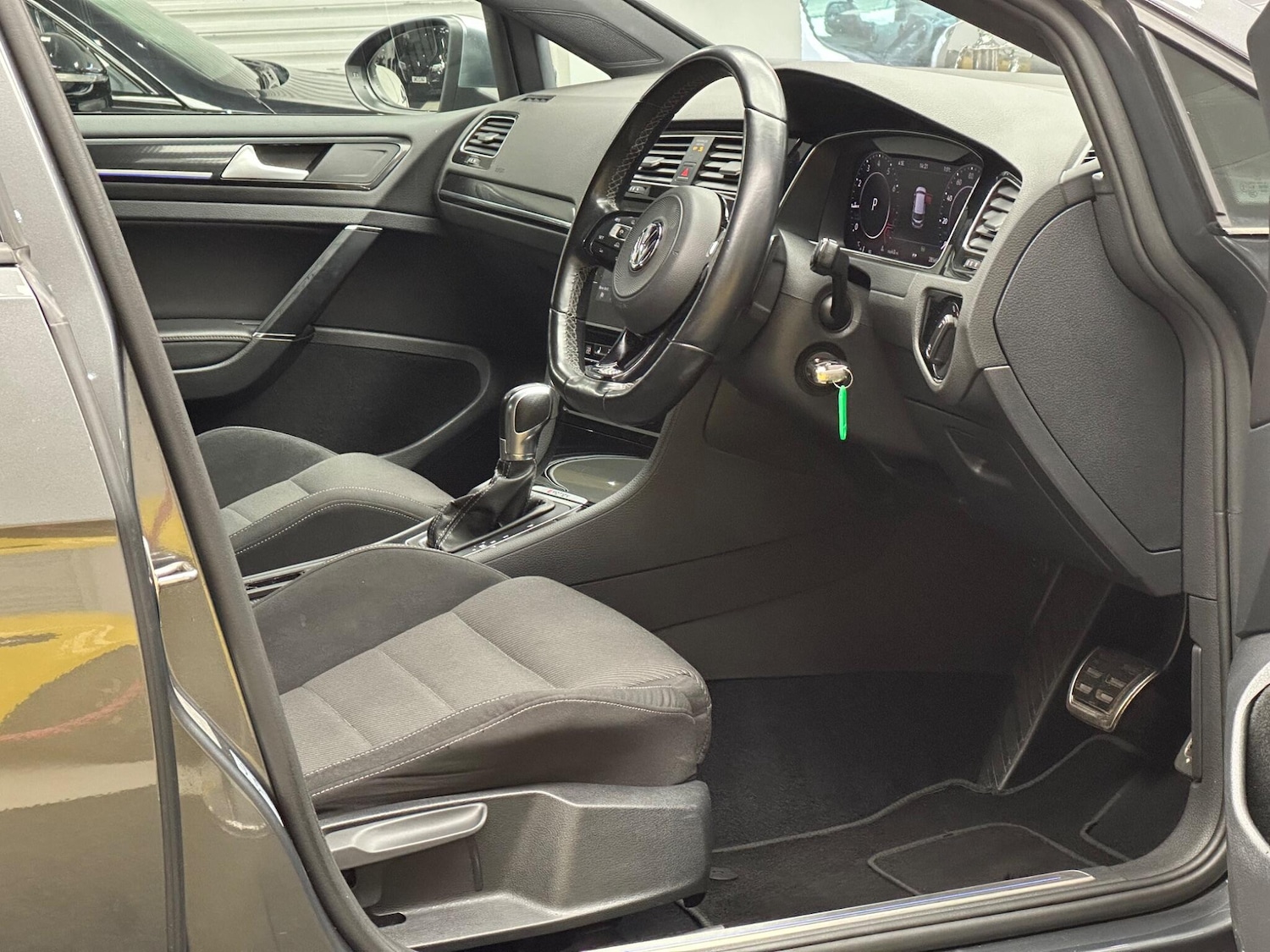 Used Volkswagen Golf 2018 for sale - 76592718: Photo 7