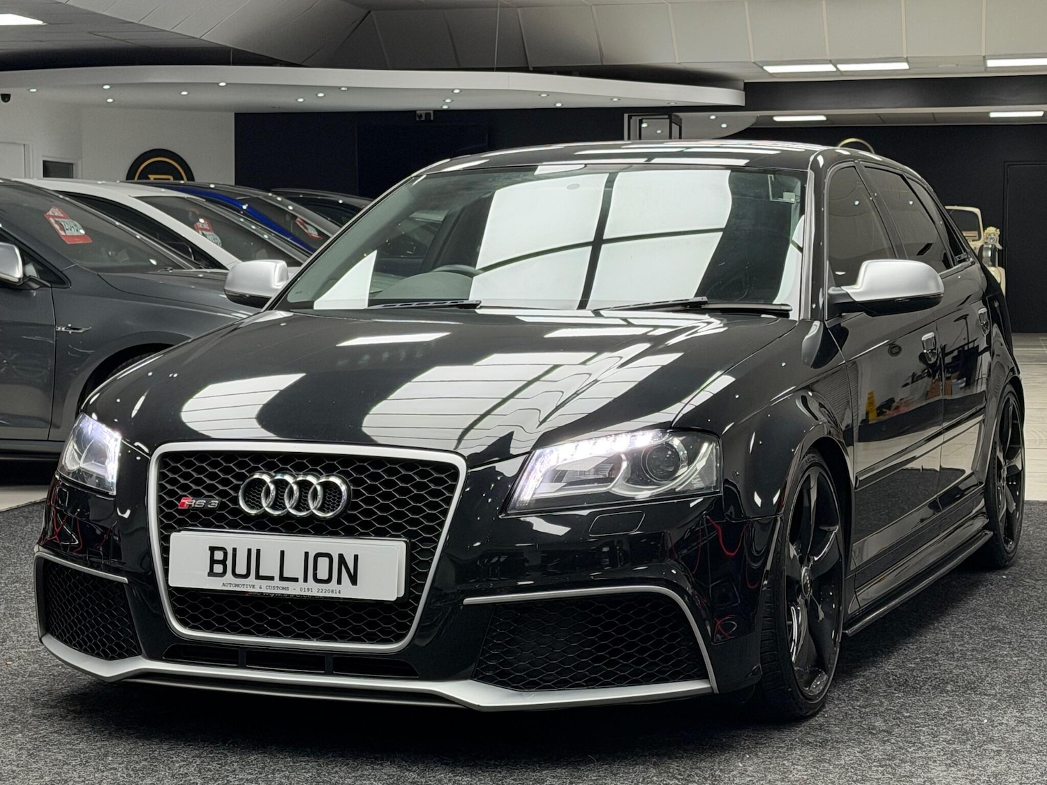 Used Audi RS3 2013 for sale - 77166551: Photo 2