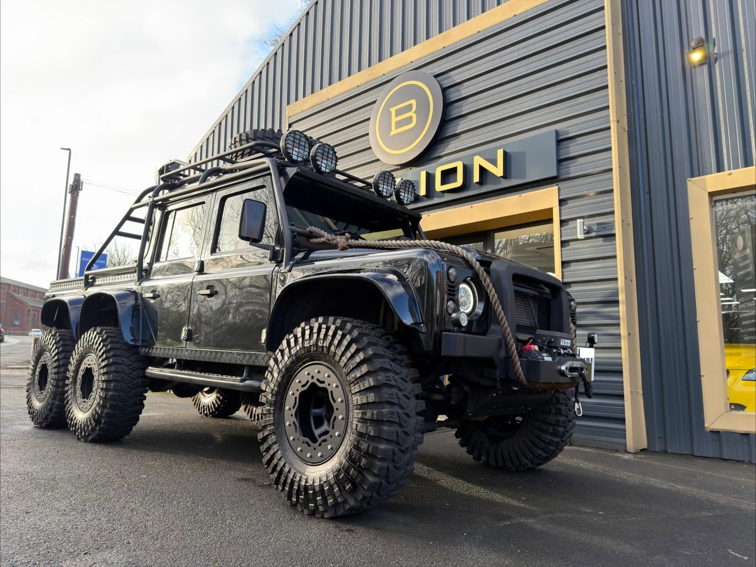 Used Land Rover Defender 110 for sale - 77400858: Photo 14