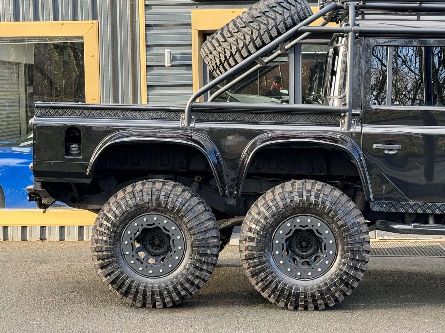 Used Land Rover Defender 110 for sale - 77400858: Photo 15