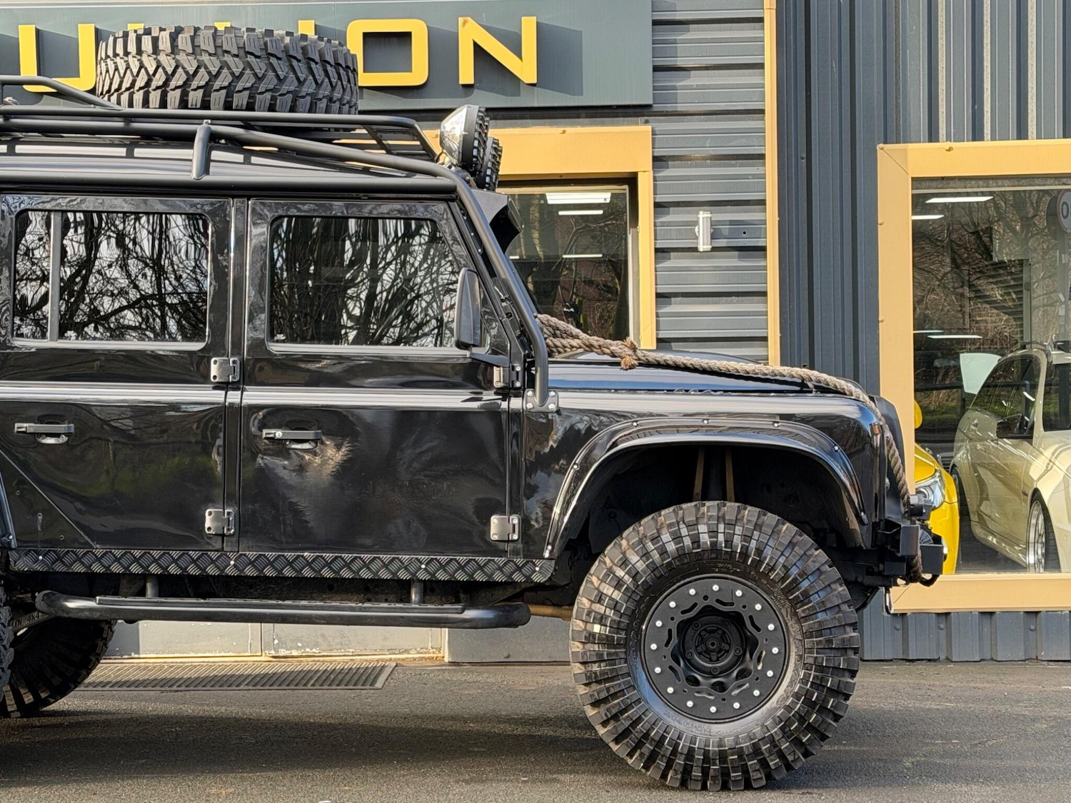 Used Land Rover Defender 110 for sale - 77400858: Photo 16