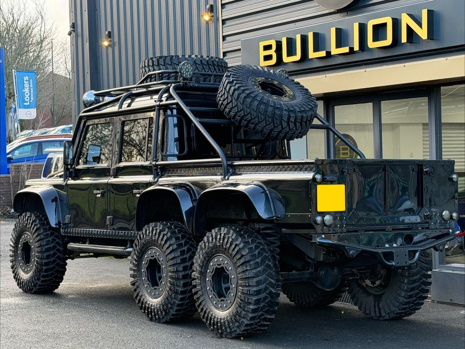 Used Land Rover Defender 110 for sale - 77400858: Photo 4