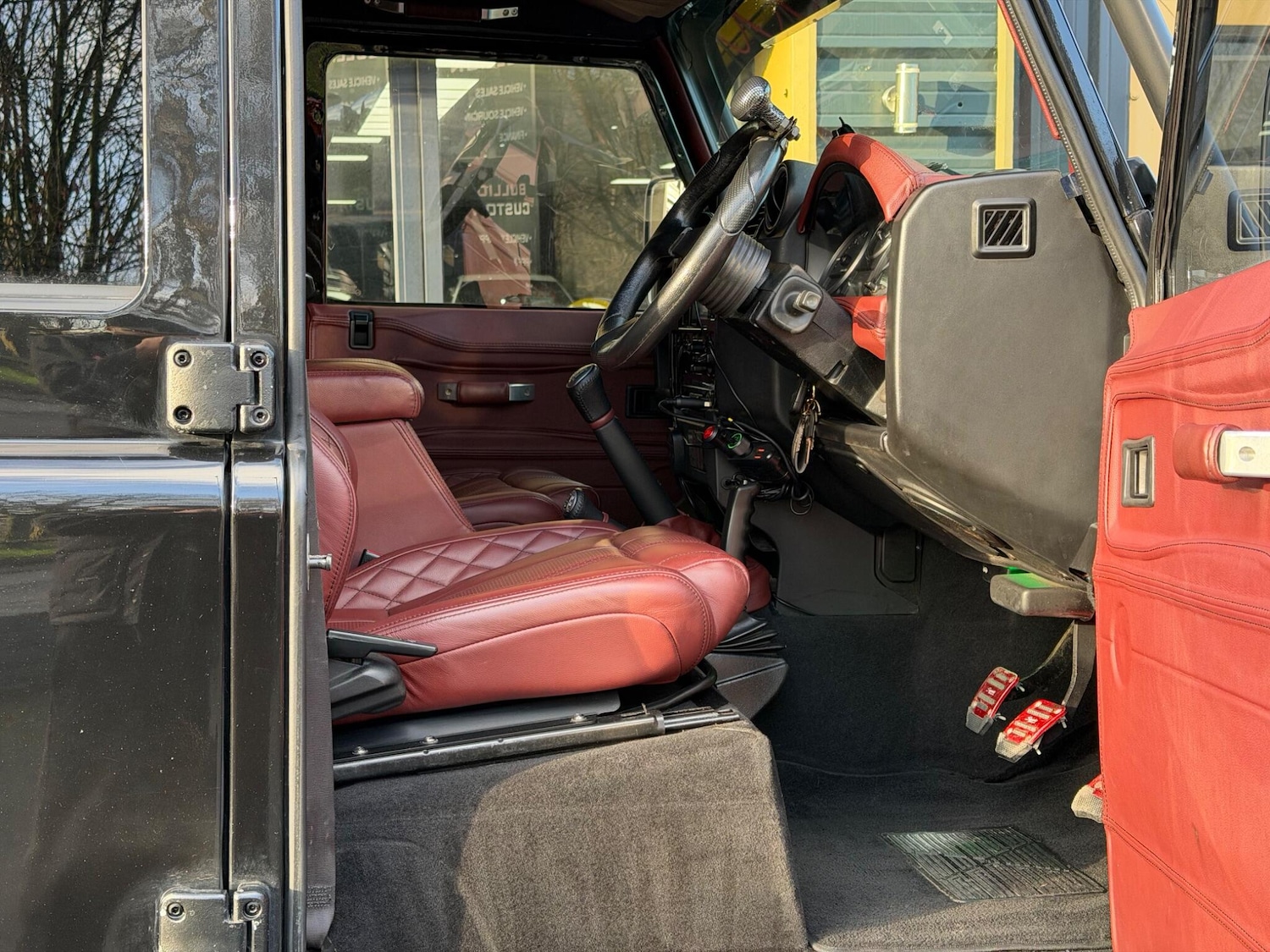 Used Land Rover Defender 110 for sale - 77400858: Photo 7