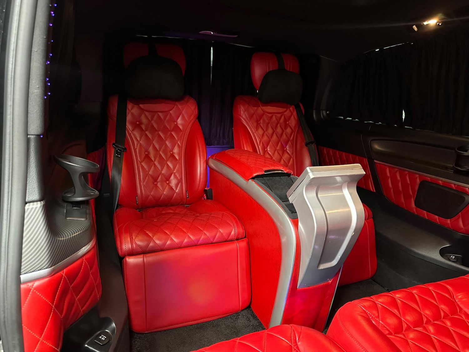 Used Mercedes-Benz V-Class 2018 for sale - 76743218: Photo 16