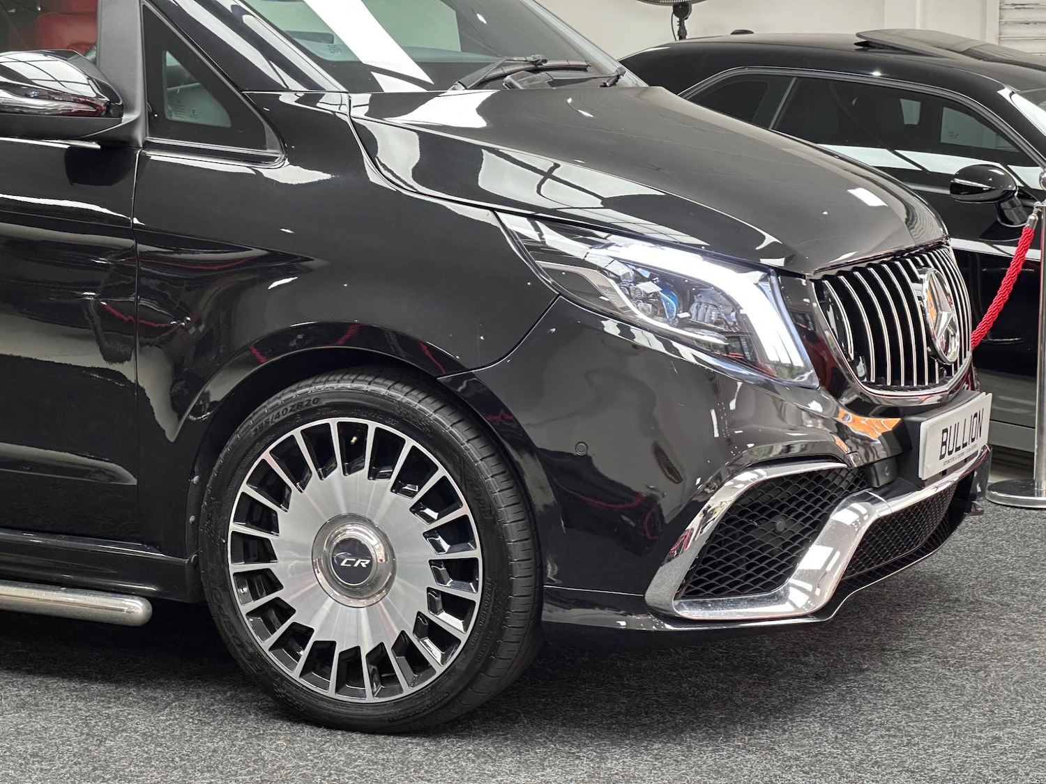 Used Mercedes-Benz V-Class 2018 for sale - 76743218: Photo 32