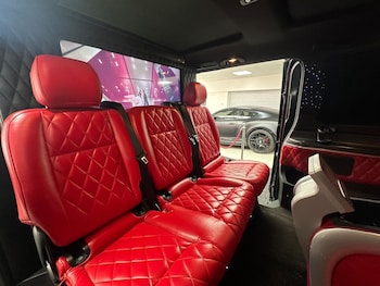 Used Mercedes-Benz V-Class 2018 for sale - 76743218: Photo