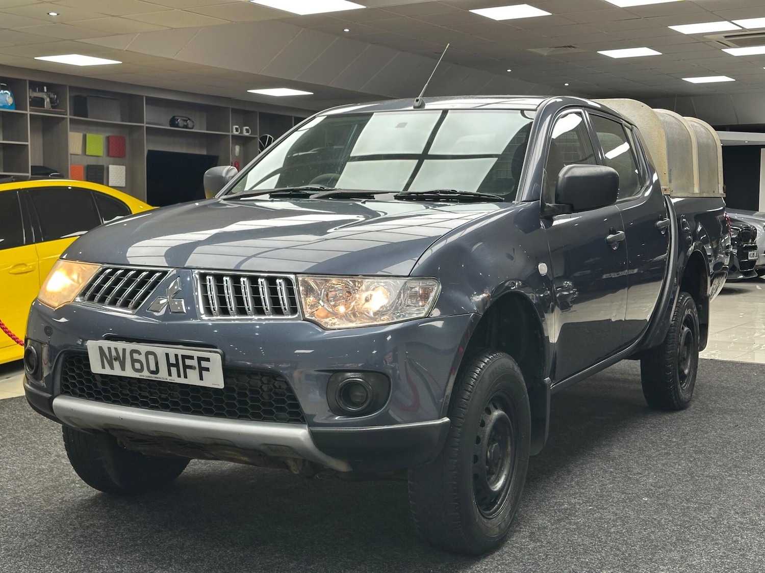 Used Mitsubishi L200 2011 for sale - 76592120: Photo 2