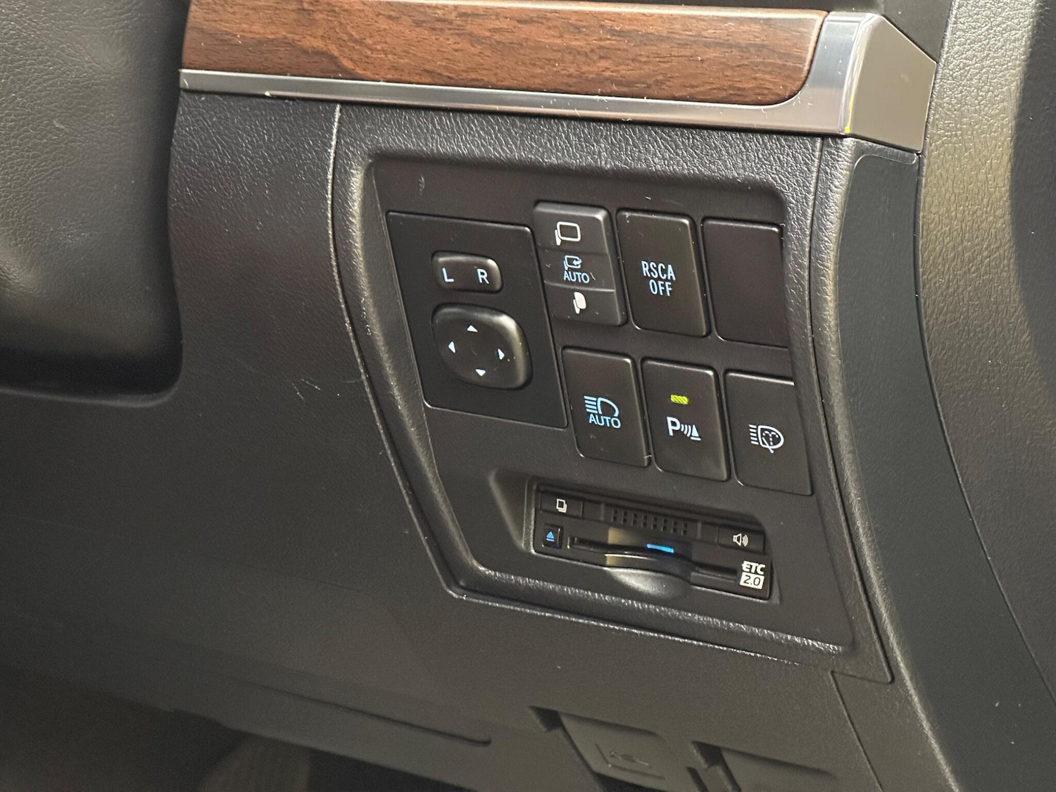 Used Toyota Land Cruiser 2022 for sale - 76824074: Photo 15