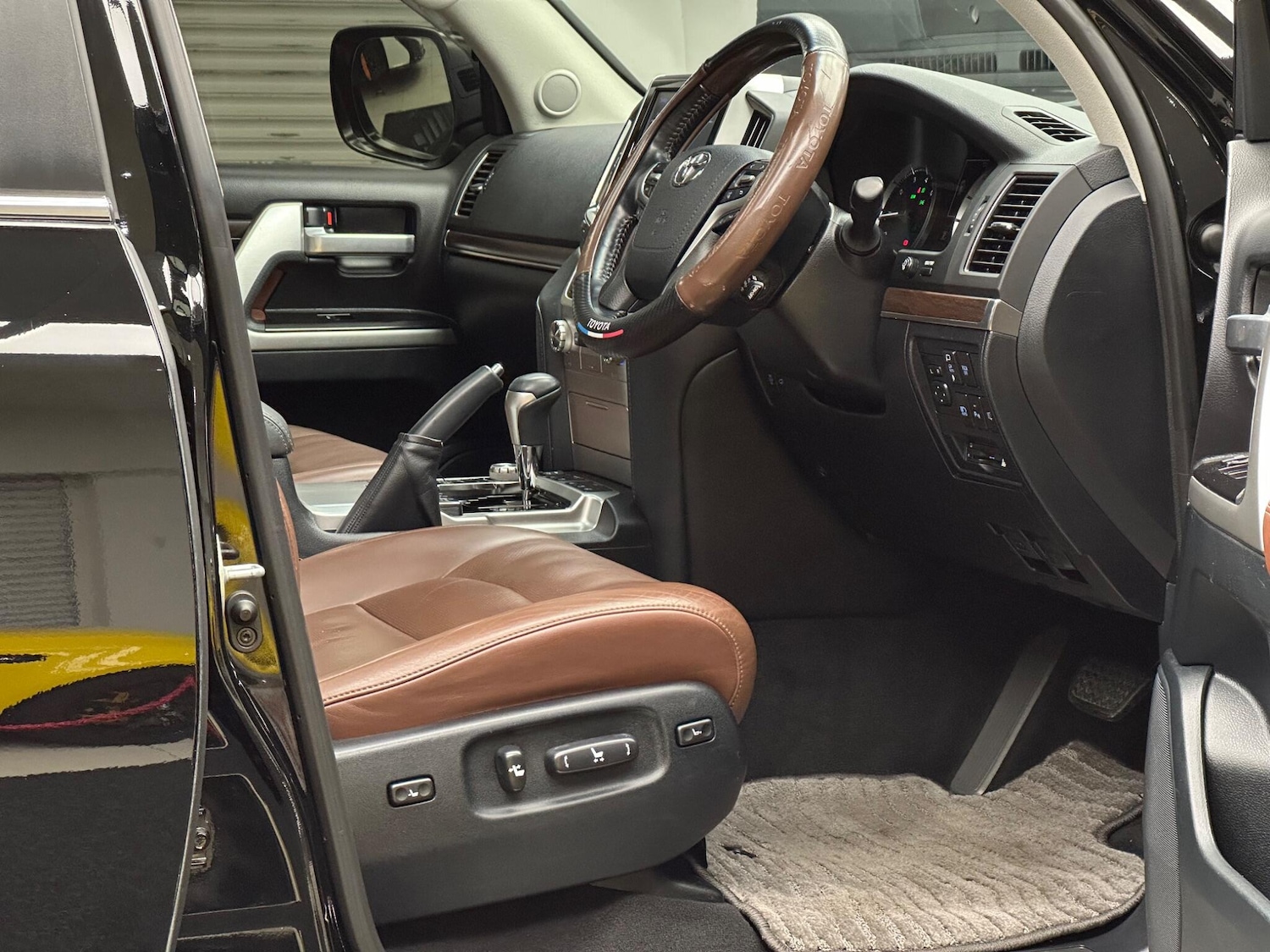 Used Toyota Land Cruiser 2022 for sale - 76824074: Photo 5