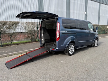 Used Ford Tourneo Custom 2019 for sale - 77570133: Photo