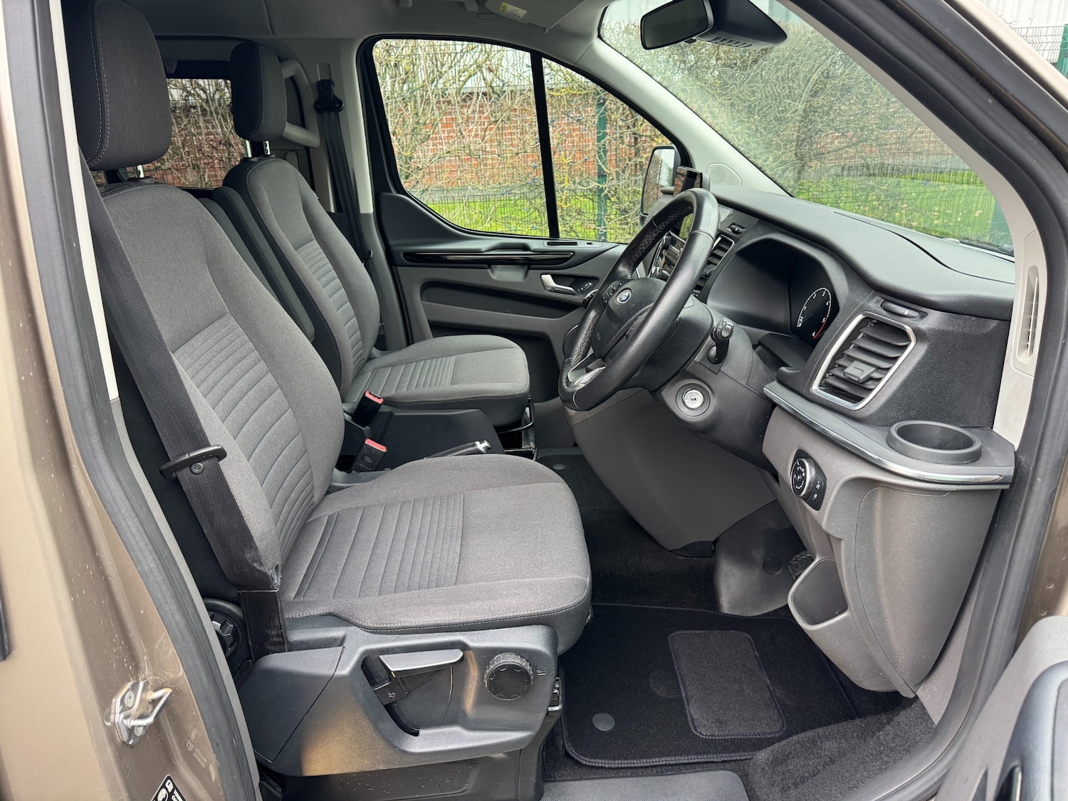 Used Ford Tourneo Custom 2020 for sale - 76588500: Photo 10