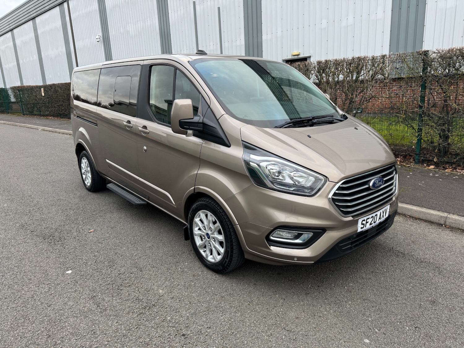Used Ford Tourneo Custom 2020 for sale - 76588500: Photo 2