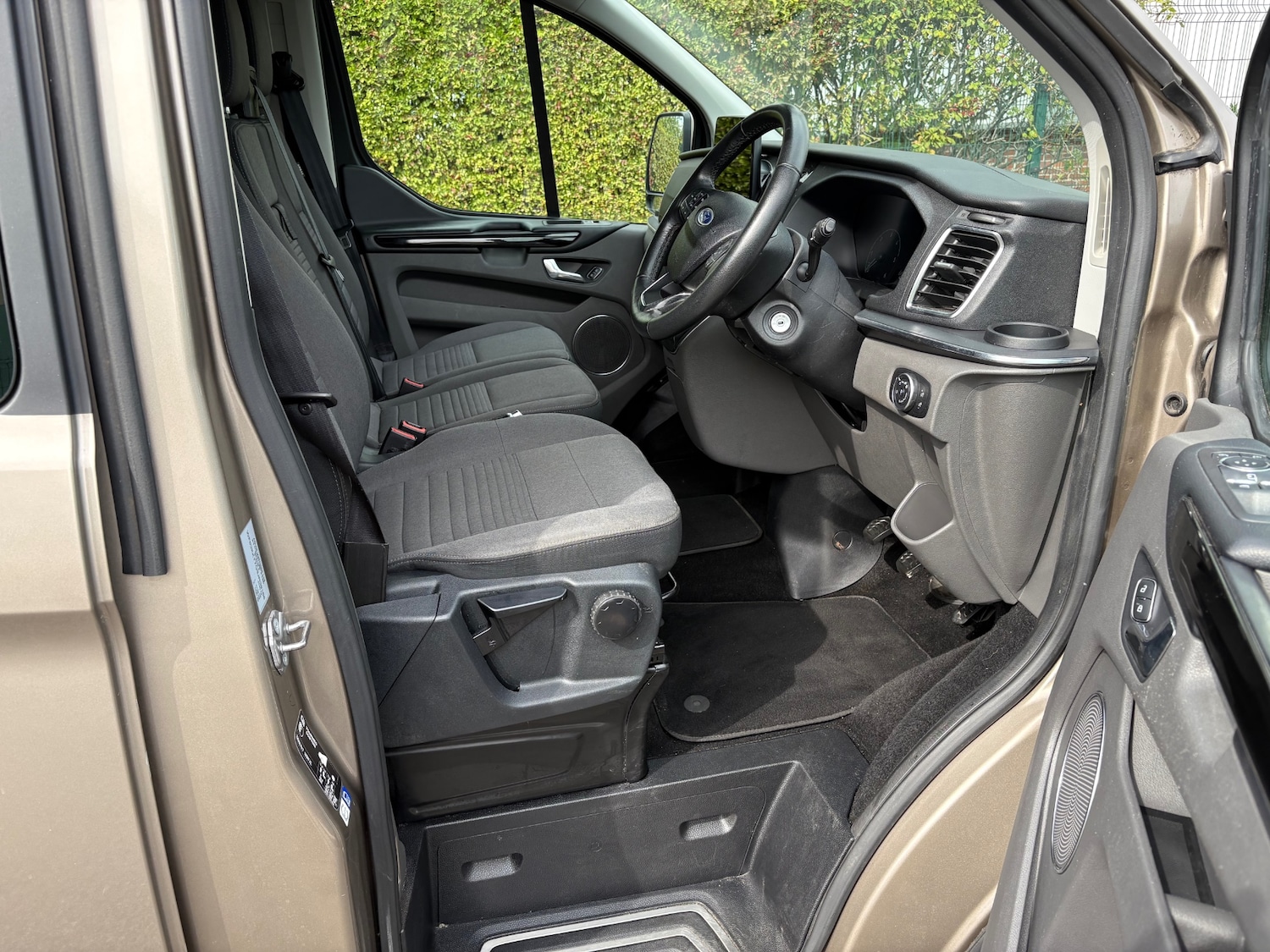 Used Ford Tourneo Custom 2019 for sale - 75849734: Photo 11