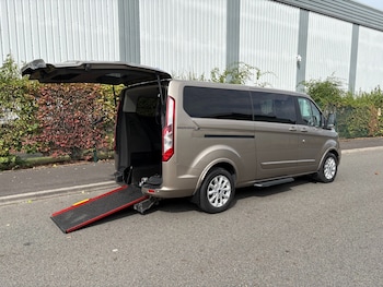 Ford - Tourneo Custom