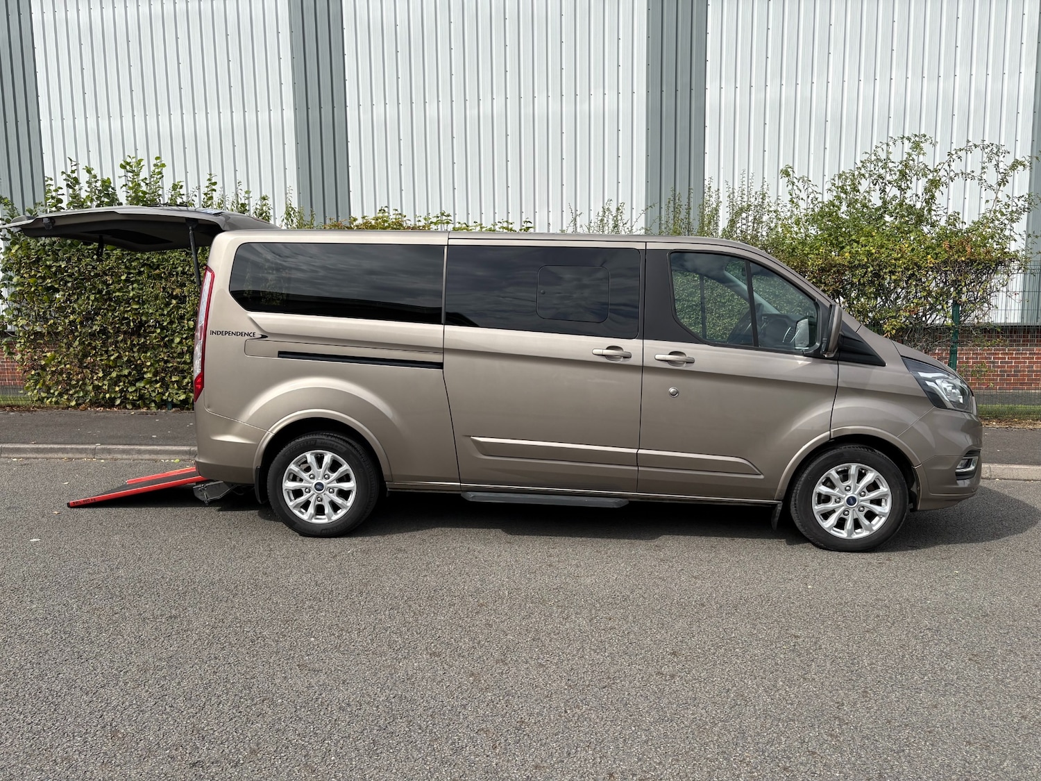 Used Ford Tourneo Custom 2019 for sale - 75849734: Photo 2