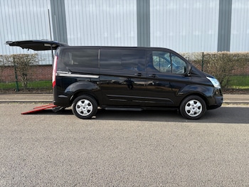 Used Ford Tourneo Custom 2018 for sale - 77850775: Photo