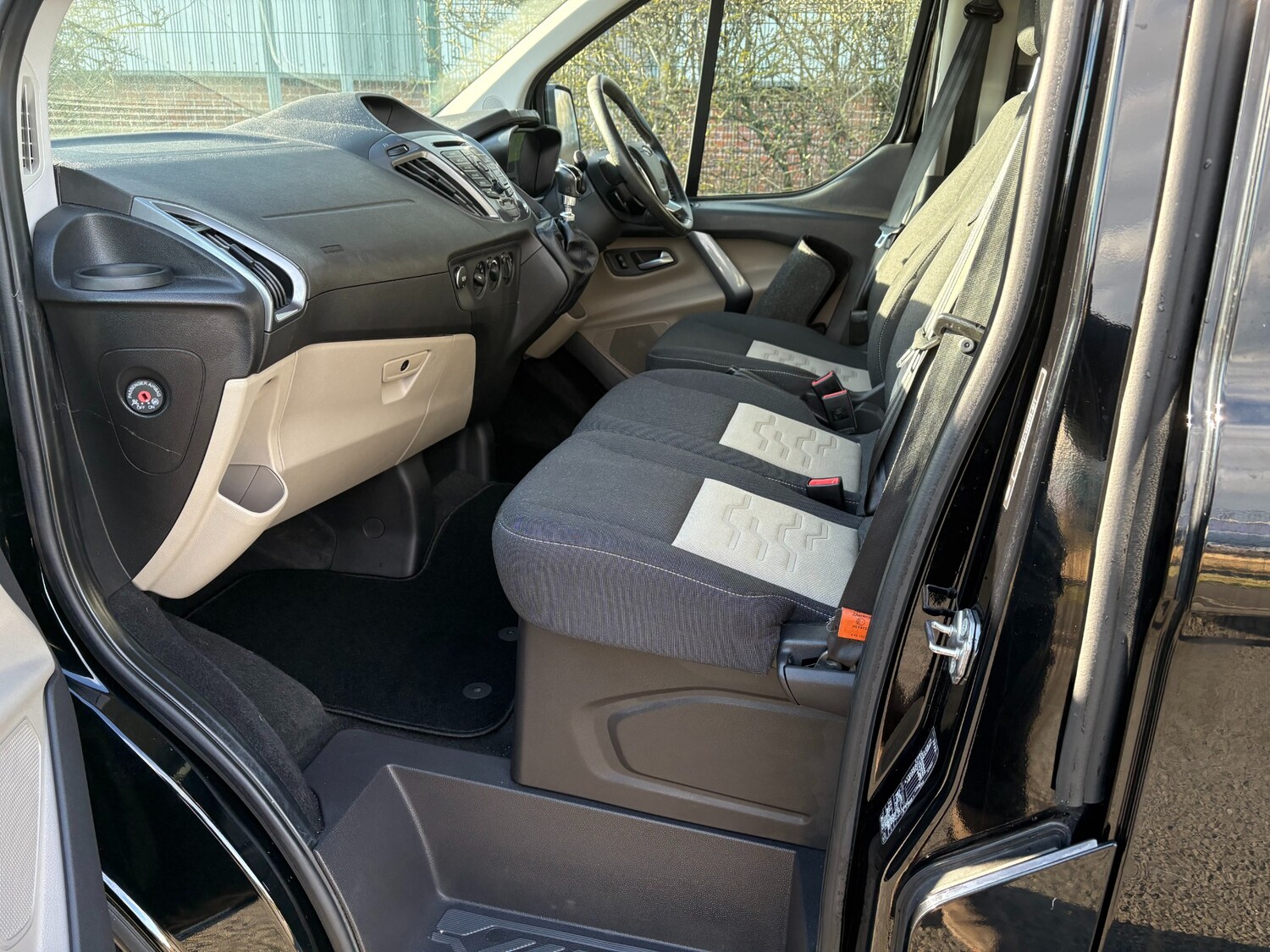 Used Ford Tourneo Custom 2018 for sale - 77850775: Photo 8