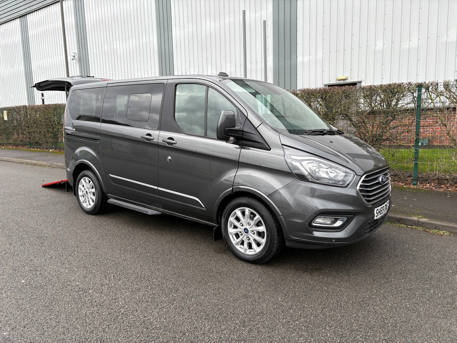 Used Ford Tourneo Custom 2019 for sale - 77543832: Photo 3