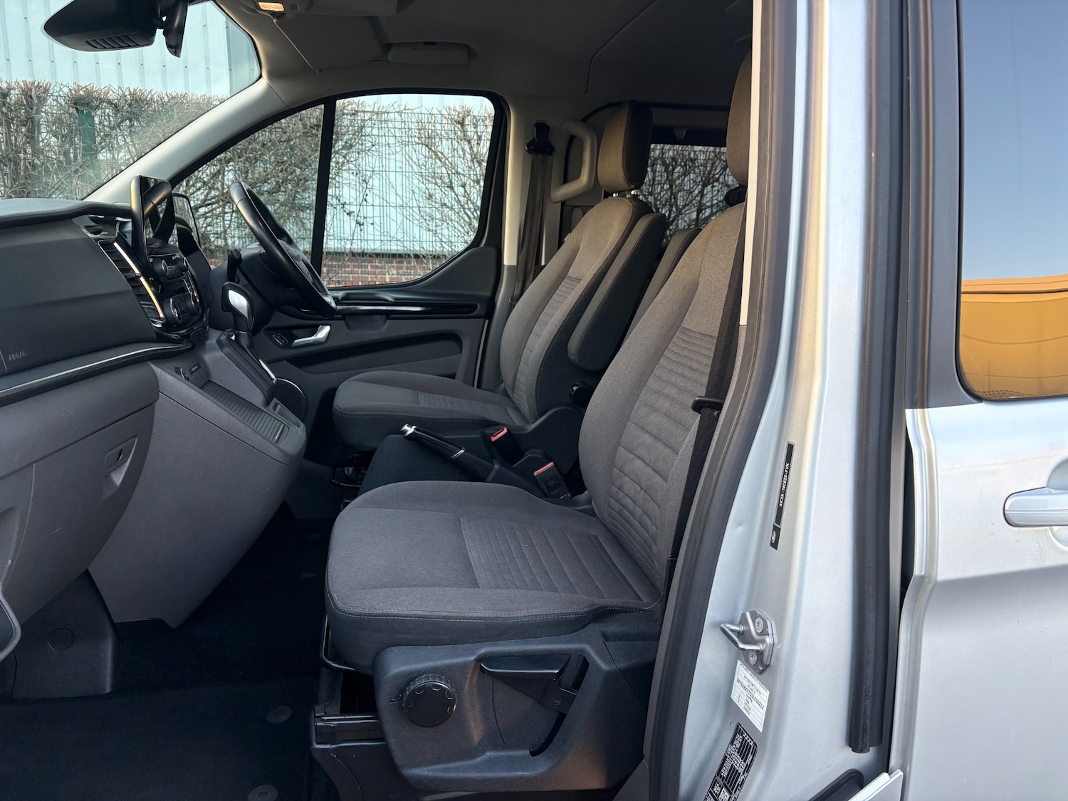 Used Ford Tourneo Custom 2020 for sale - 76971125: Photo 15