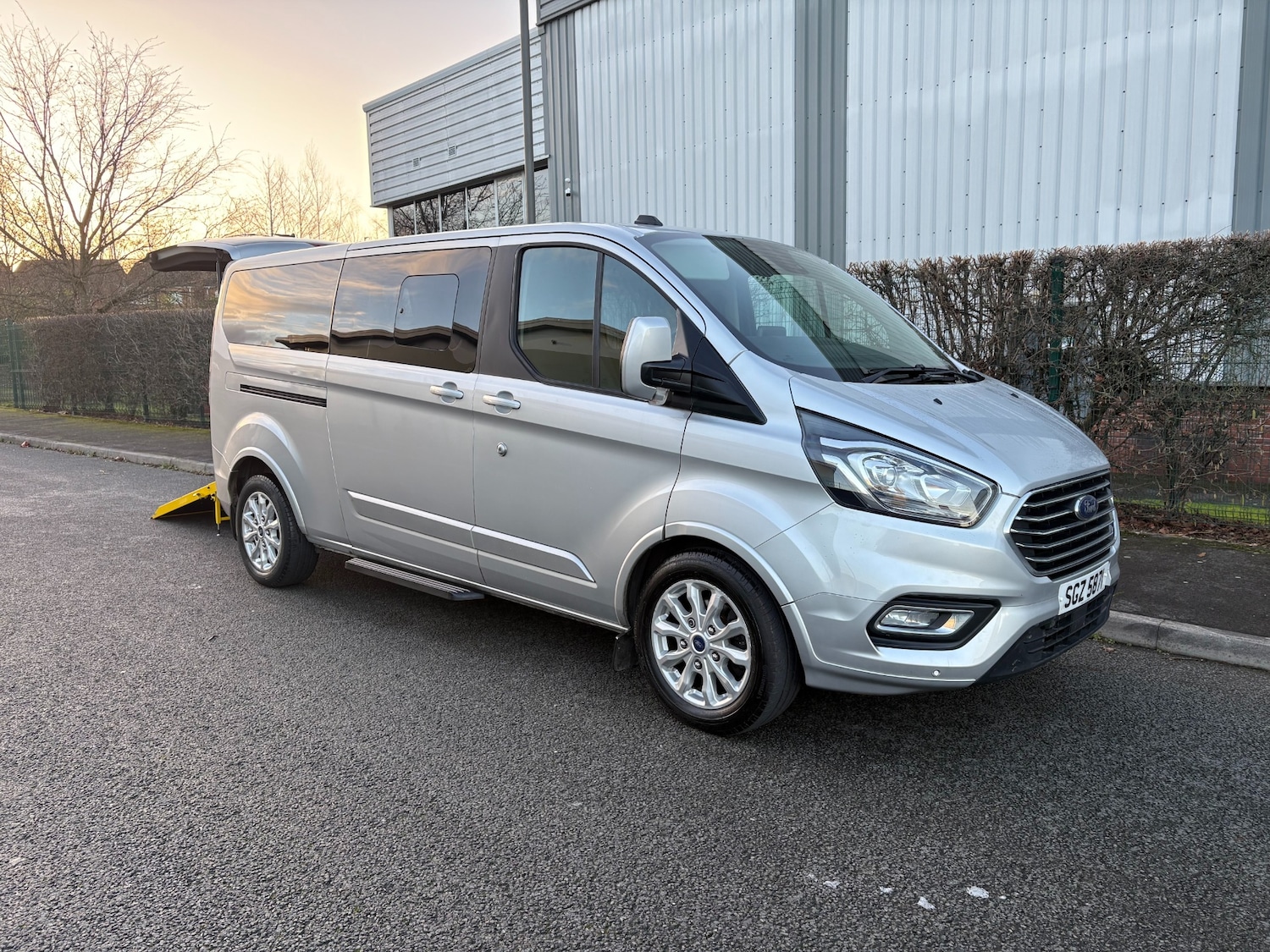 Used Ford Tourneo Custom 2020 for sale - 76971125: Photo 2