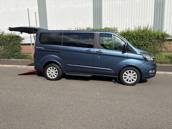 Used Ford Tourneo Custom 2023 for sale - 78682220: Photo