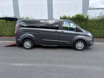 Used Ford Tourneo Custom 2019 for sale - 74949124: Photo