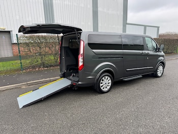 Used Ford Tourneo Custom 2019 for sale - 77248344: Photo