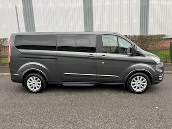Used Ford Tourneo Custom 2019 for sale - 77248344: Photo