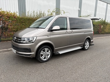Used Volkswagen Transporter Shuttle 2018 for sale - 76077527: Photo