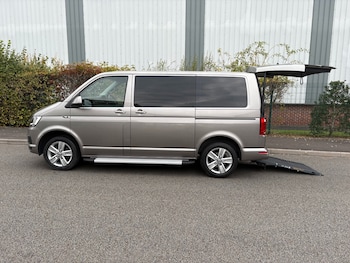 Used Volkswagen Transporter Shuttle 2018 for sale - 76077527: Photo