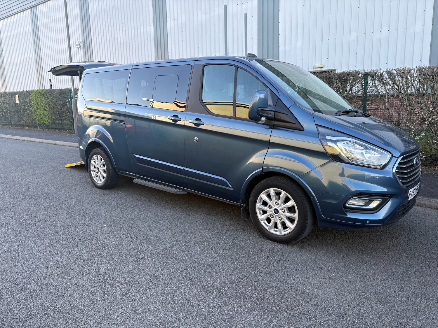 Used Ford Tourneo Custom 2020 for sale - 77916357: Photo 3